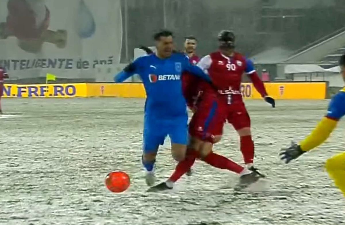Penalty după câteva secunde în Botoșani - Craiova! Bîrsan le-a refuzat eronat o lovitură de pedeapsă gazdelor