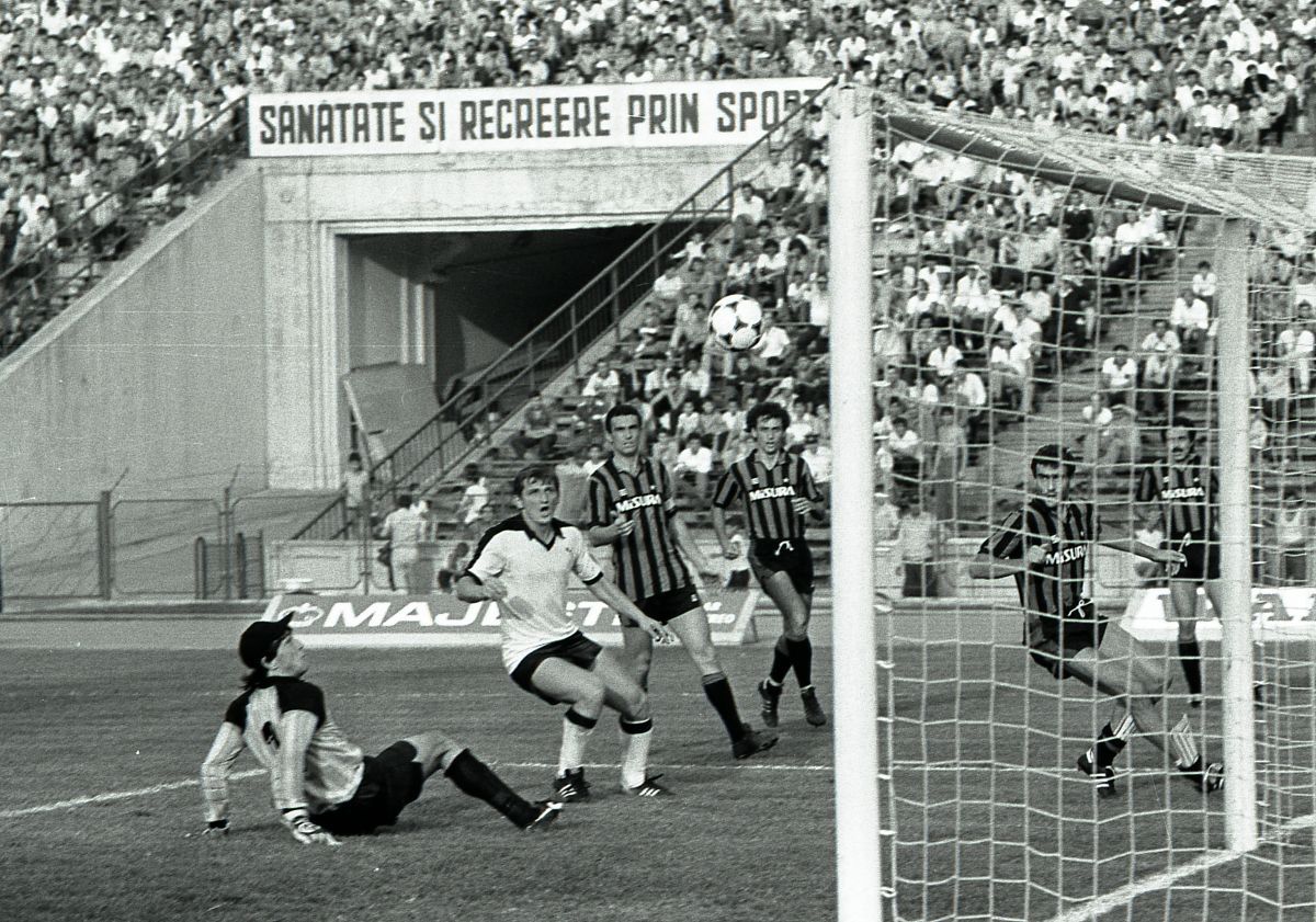 106 ani de la înființarea Sportului Studențesc » Căpitanul istoric Paul Cazan dă verdictul: „Cred că am fost blestemați! Morți, accidente grave, faliment, nicio speranță de înviere!”