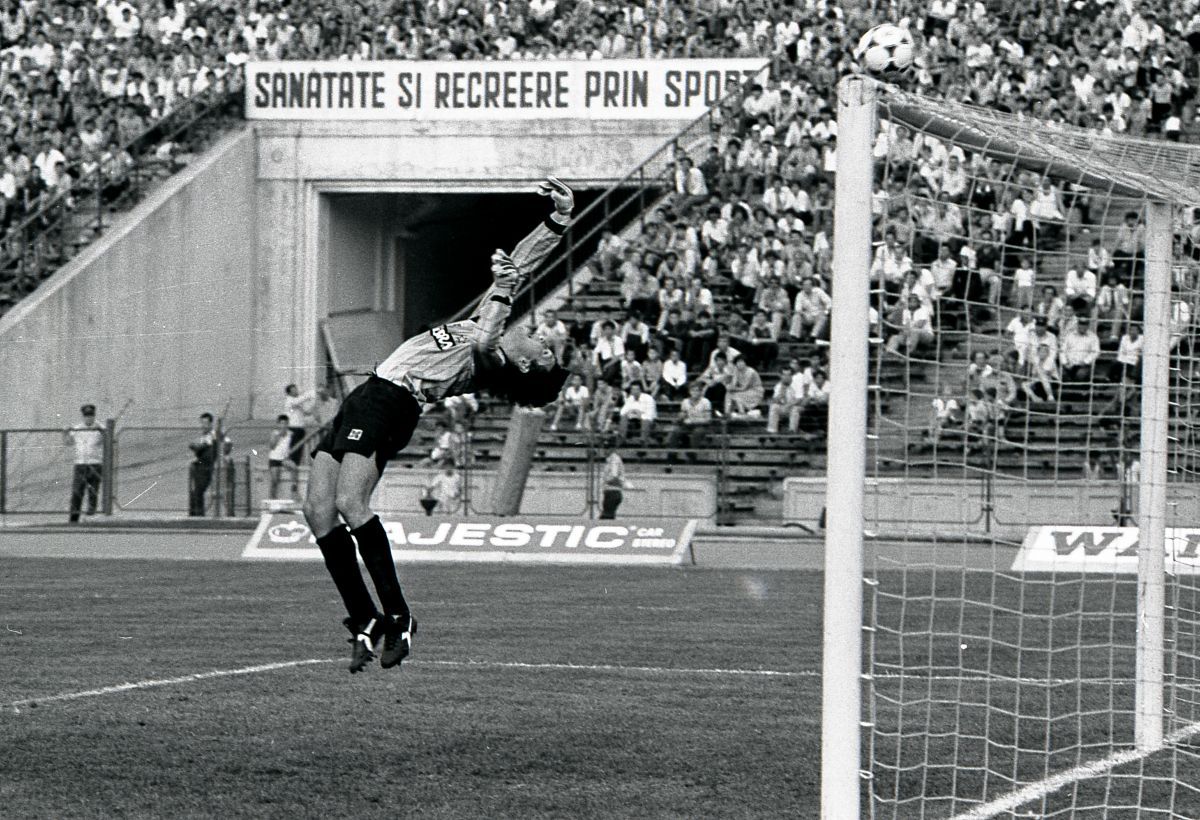 106 ani de la înființarea Sportului Studențesc » Căpitanul istoric Paul Cazan dă verdictul: „Cred că am fost blestemați! Morți, accidente grave, faliment, nicio speranță de înviere!”