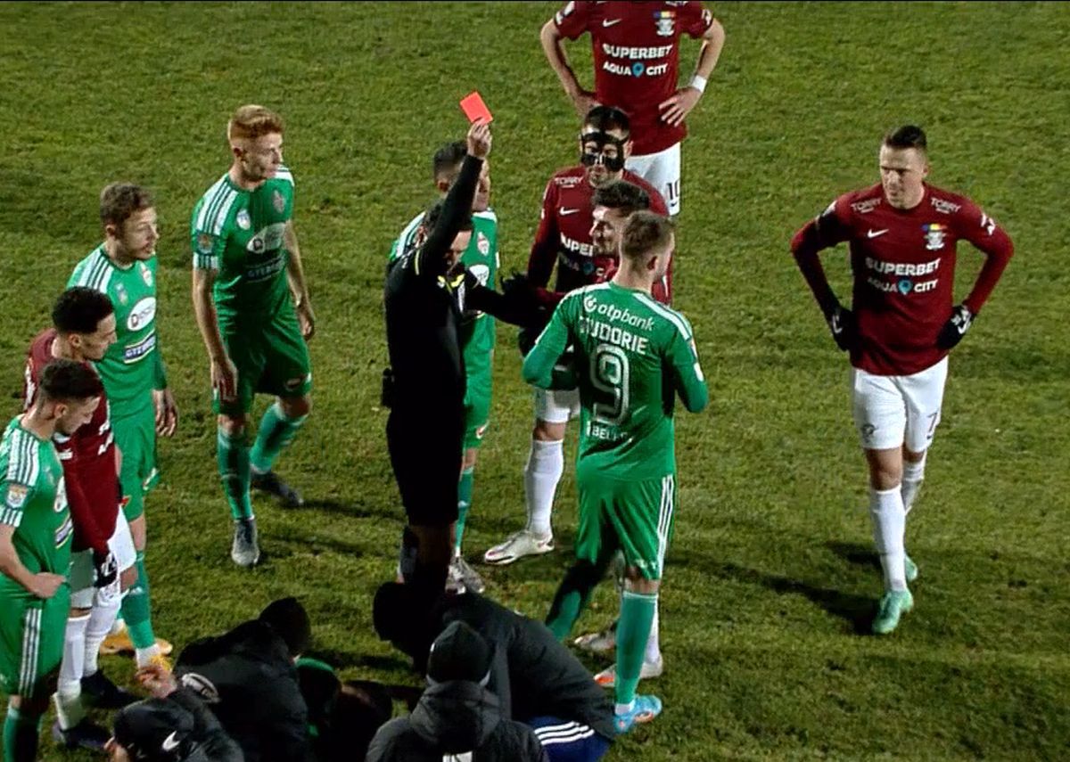 Anass Achahbar, fotbalistul accidentat de Albu, va lipsi până la 7 luni!