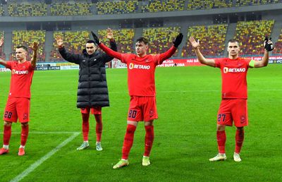 Nu există la FCSB! » A dispărut fotbalistul pentru care garantau Hagi, Rădoi și Ilie Dumitrescu: „Gigi, e cel mai bun transfer pe care l-ai făcut vreodată!”