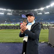 Ștefan Radu, premiat înainte de Lazio - Atalanta / Sursă foto: Guliver/Getty Images