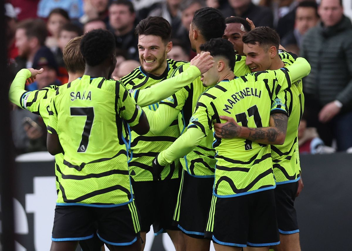 N-au suportat umilința din derby-ul londonez! Mii de spectatori au plecat de pe stadion în timpul primei reprize