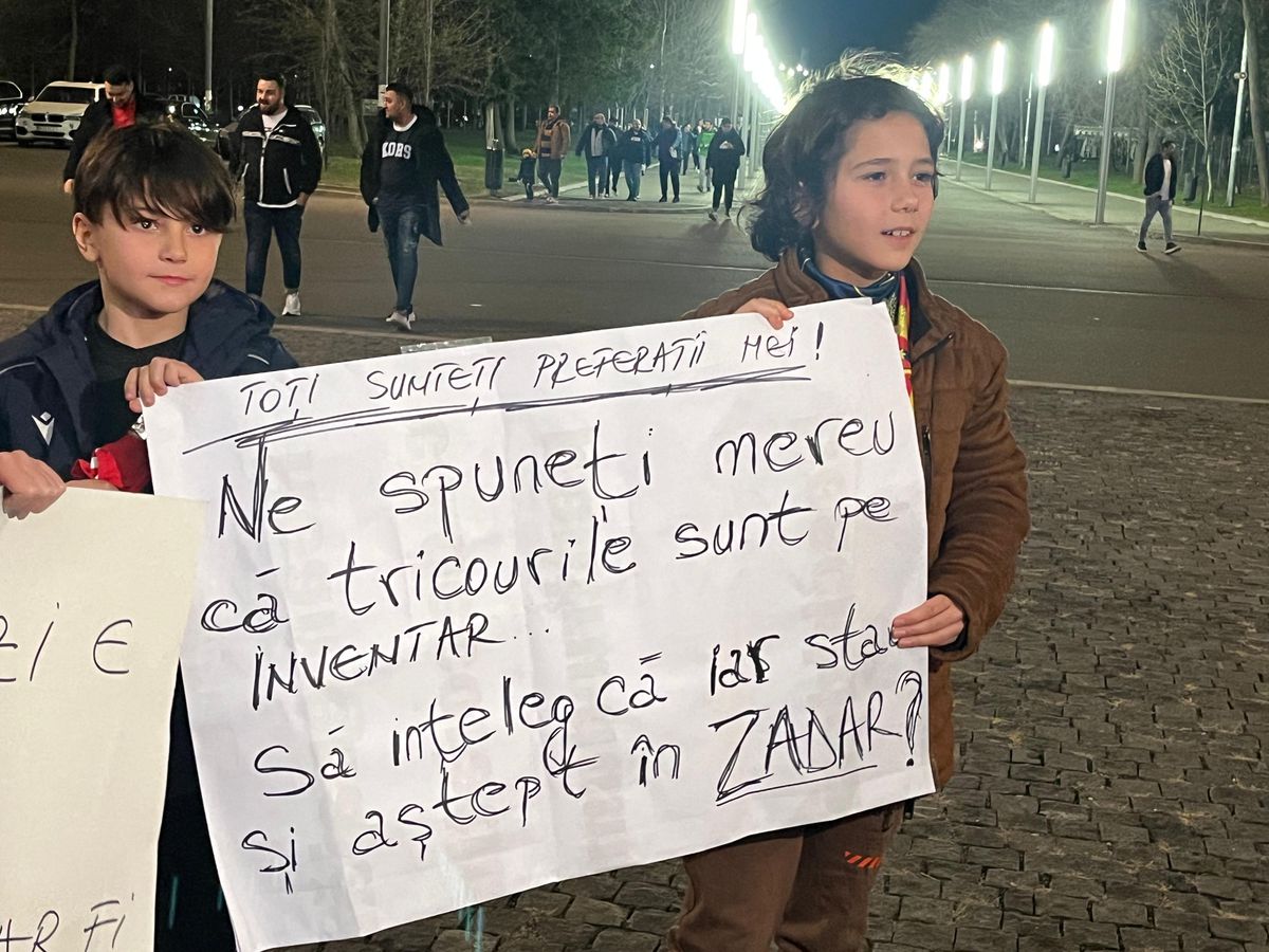 Copiii scriu lucruri trăsnite » Mesaje ușor agresive prin care au încercat să obțină tricoul lui Florinel Coman