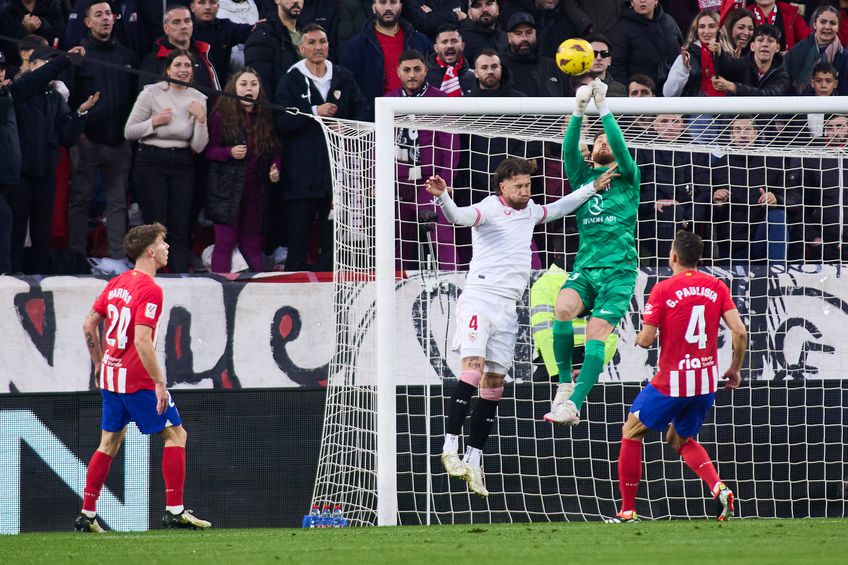 Horațiu Moldovan (26 de ani) a fost rezervă neutilizată în eșecul suferit de Aletico Madrid pe terenul lui FC Sevilla, scor 0-1, în runda cu numărul 24 din La Liga.