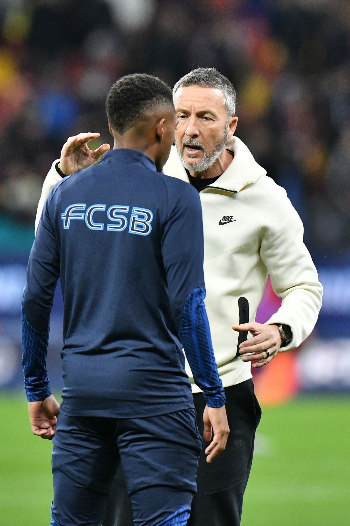 O repriză și i-a fost de-ajuns! FCSB bifează victoria cu Sepsi și păstrează Rapidul la distanță » Clasamentul ACUM