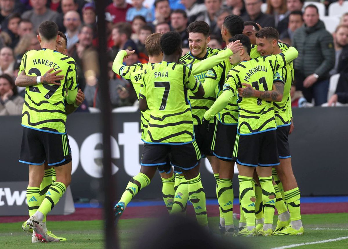 N-au suportat umilința din derby-ul londonez! Mii de spectatori au plecat de pe stadion în timpul primei reprize