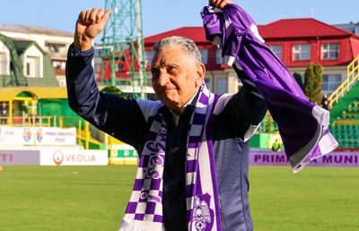 Portarul român victorios cu Real Madrid împlinește 80 de ani » Interviu special: „I-am prins plini de ei, credeau că le va fi ușor în România. La retur, cu arbitrajul!”