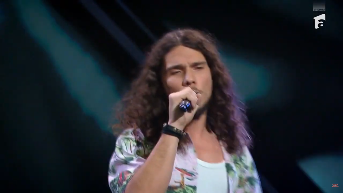 Fiul fostului internațional a cântat la X Factor și a cucerit-o pe Delia: „Forță nebună!” » Și-a emoționat tatăl până la lacrimi și a primit 4 de DA
