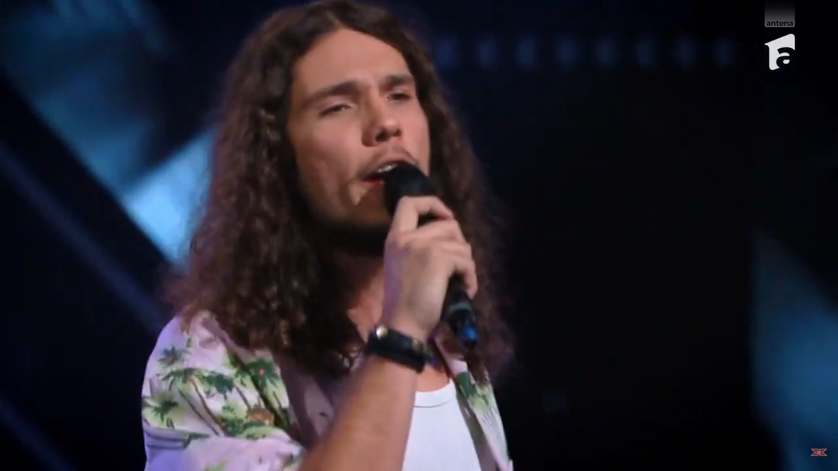 Fiul fostului internațional a cântat la X Factor și a cucerit-o pe Delia: „Forță nebună!” » Și-a emoționat tatăl până la lacrimi și a primit 4 de DA
