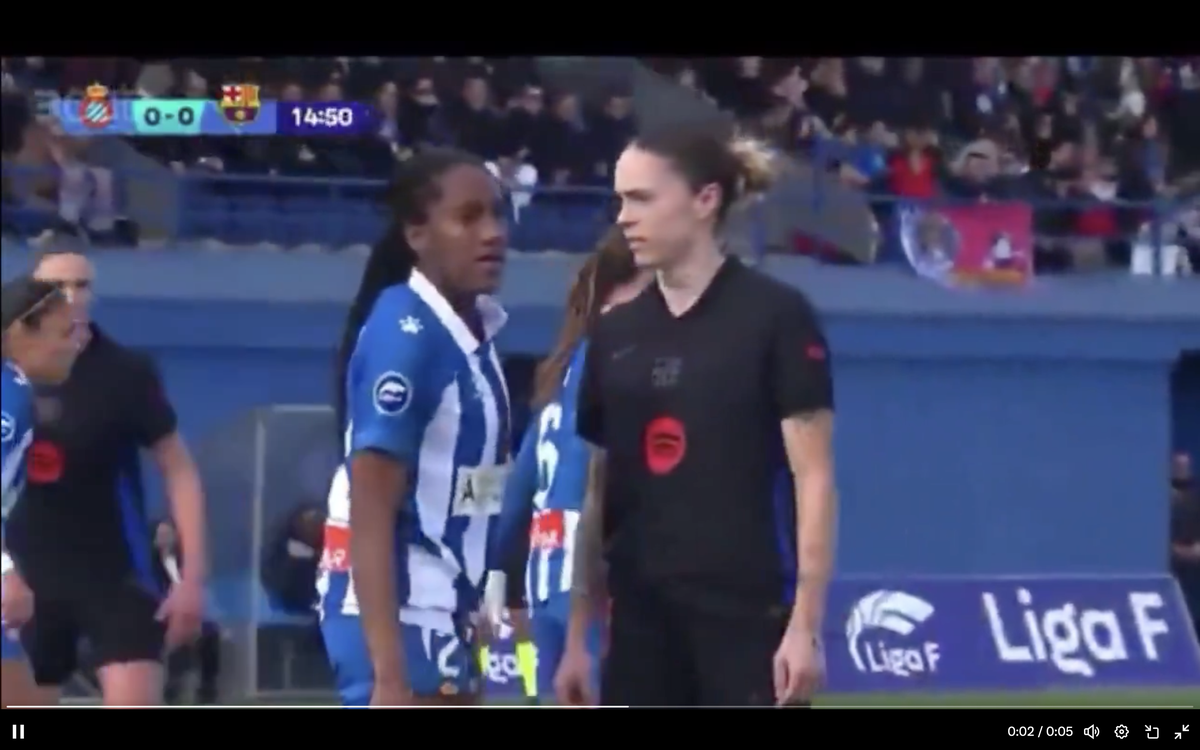 Scandalos! Fotbalista Barcelonei a atins adversara cu mâna între picioare, apoi i-a pus o întrebare șocantă!