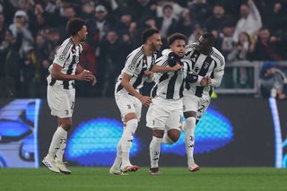 Cristi Chivu râvnește la un titular al rivalei Juventus! » Are contractul scadent în vară și este curtat și din MLS