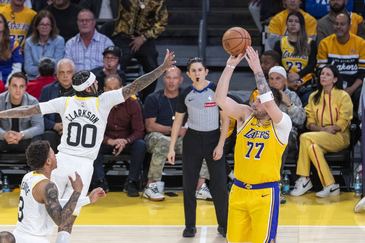 Luka Doncic a debutat la LA Lakers