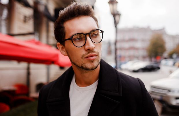 Lentile de contact vs ochelari: 5 diferențe pe care trebuie să le știi