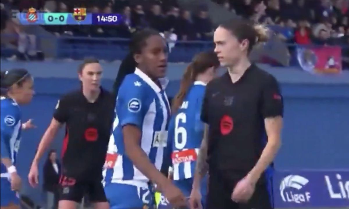 Scandalos! Fotbalista Barcelonei a atins adversara cu mâna între picioare, apoi i-a pus o întrebare șocantă!