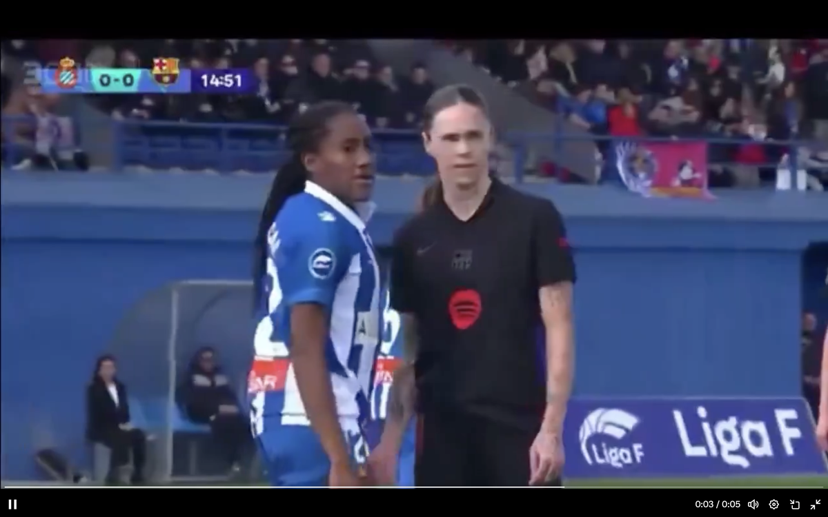 Scandalos! Fotbalista Barcelonei a atins adversara cu mâna între picioare, apoi i-a pus o întrebare șocantă!