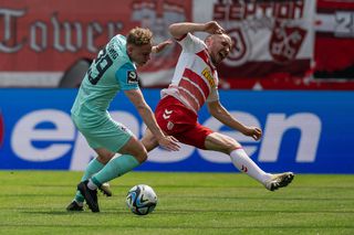 În caz că le-ai ratat: 14 mutări oficializate în ultimele ore de mercato din Superliga » Mutu a adus un fost jucător din Bundesliga