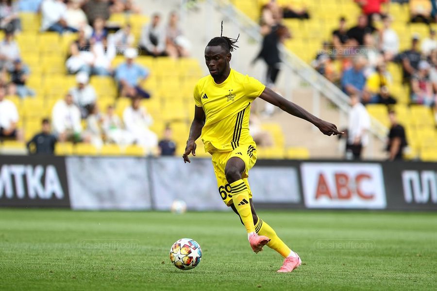 Când pot debuta ultimii jucători aduși de Rapid: „El poate să intre direct, cu el mai așteptăm”