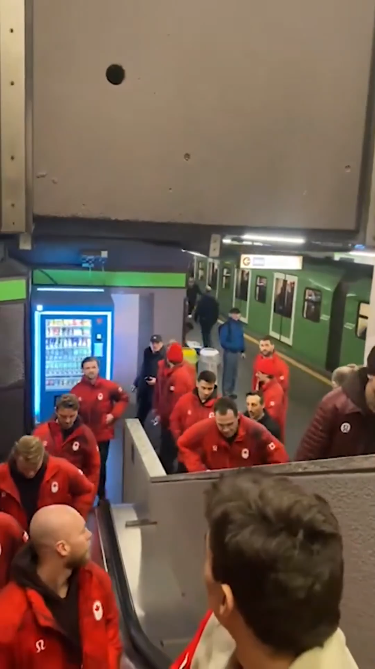 Au părăsit Satul Olimpic pentru a se caza la un hotel de 5 stele! Susțin că nu este vorba despre lux, ci despre performanță