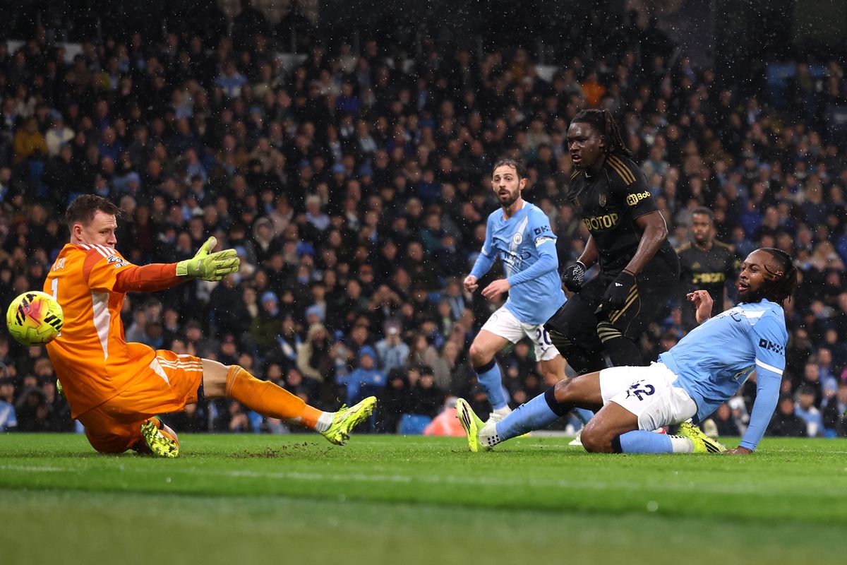 Manchester City - Fulham 3-0 » Formația lui Pep Guardiola a rezolvat lucrurile în 15 minute și ține aproape de Arsenal