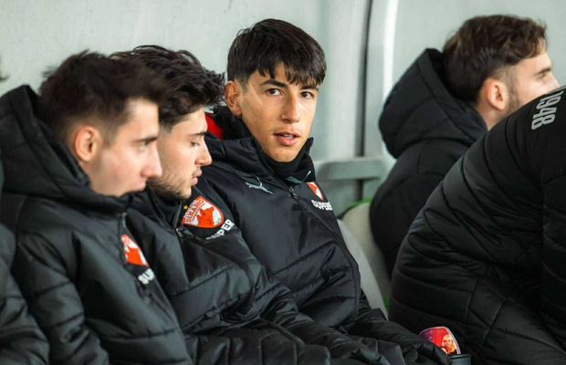 Se pregătește să debuteze la Dinamo: „Își folosește foarte bine ambele picioare”