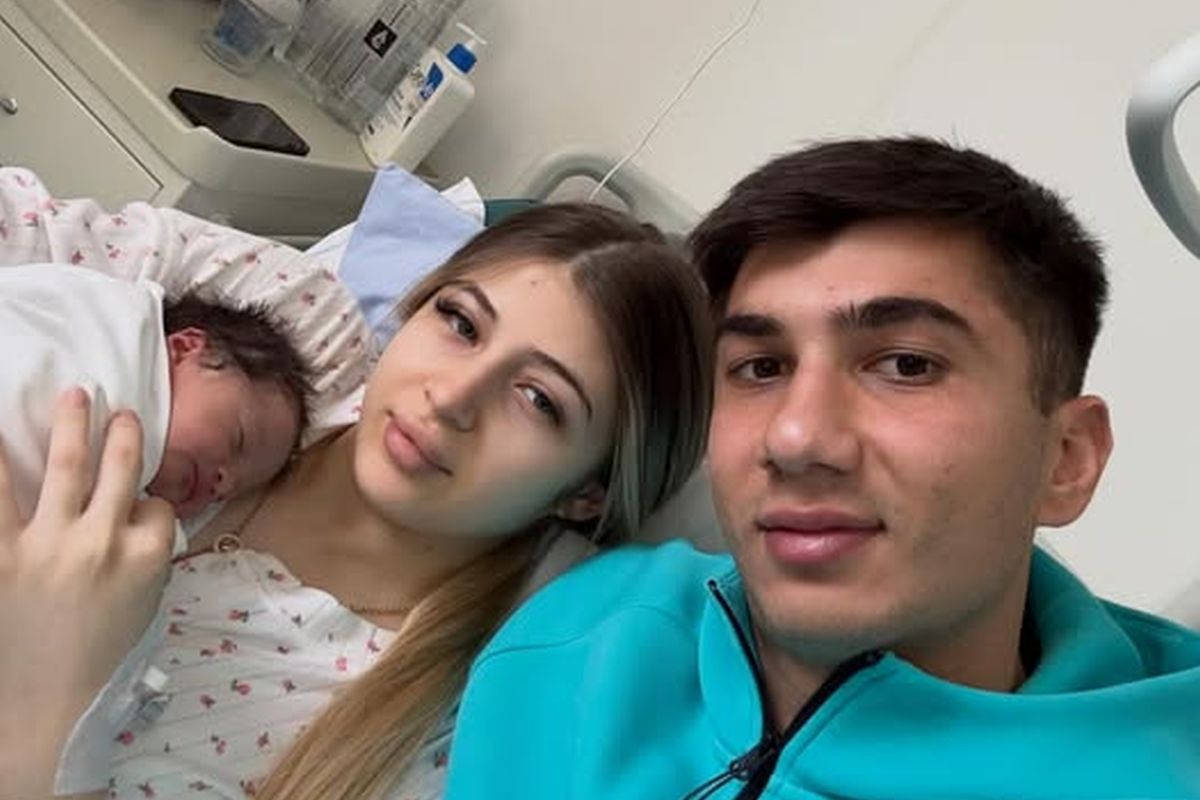 Alexandru Musi a devenit tată la 21 de ani