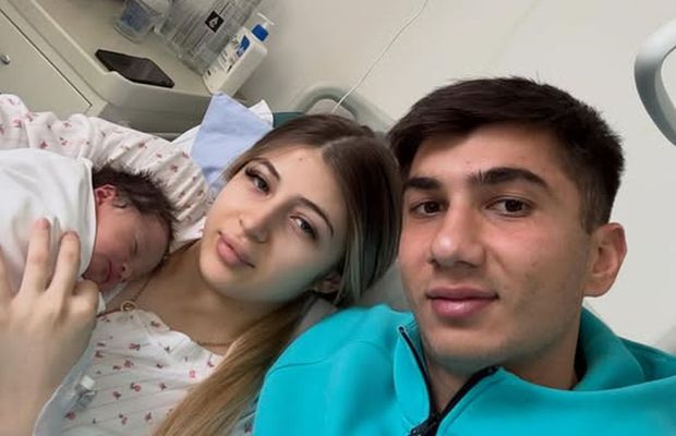 Alexandru Musi a devenit tată la 21 de ani