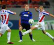 Sorin Frunză vs. Manchester United. Frunză evolua atunci la Oțelul Galați / Sursă foto: Guliver/Getty Images