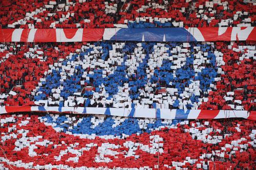 Scenografia suporterilor lui Bayern Munchen // Foto: Getty