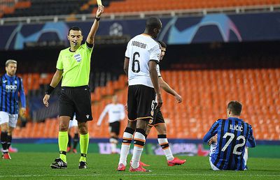 Ovidiu Hațegan și brigada de arbitri români sunt în carantină după Valencia - Atalanta! Ce spune șeful FRF