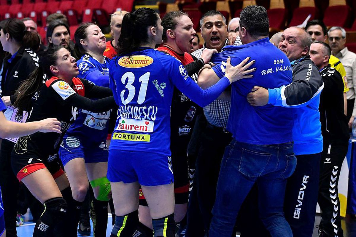 CSM Bucuresti - SCM Rm. Valcea