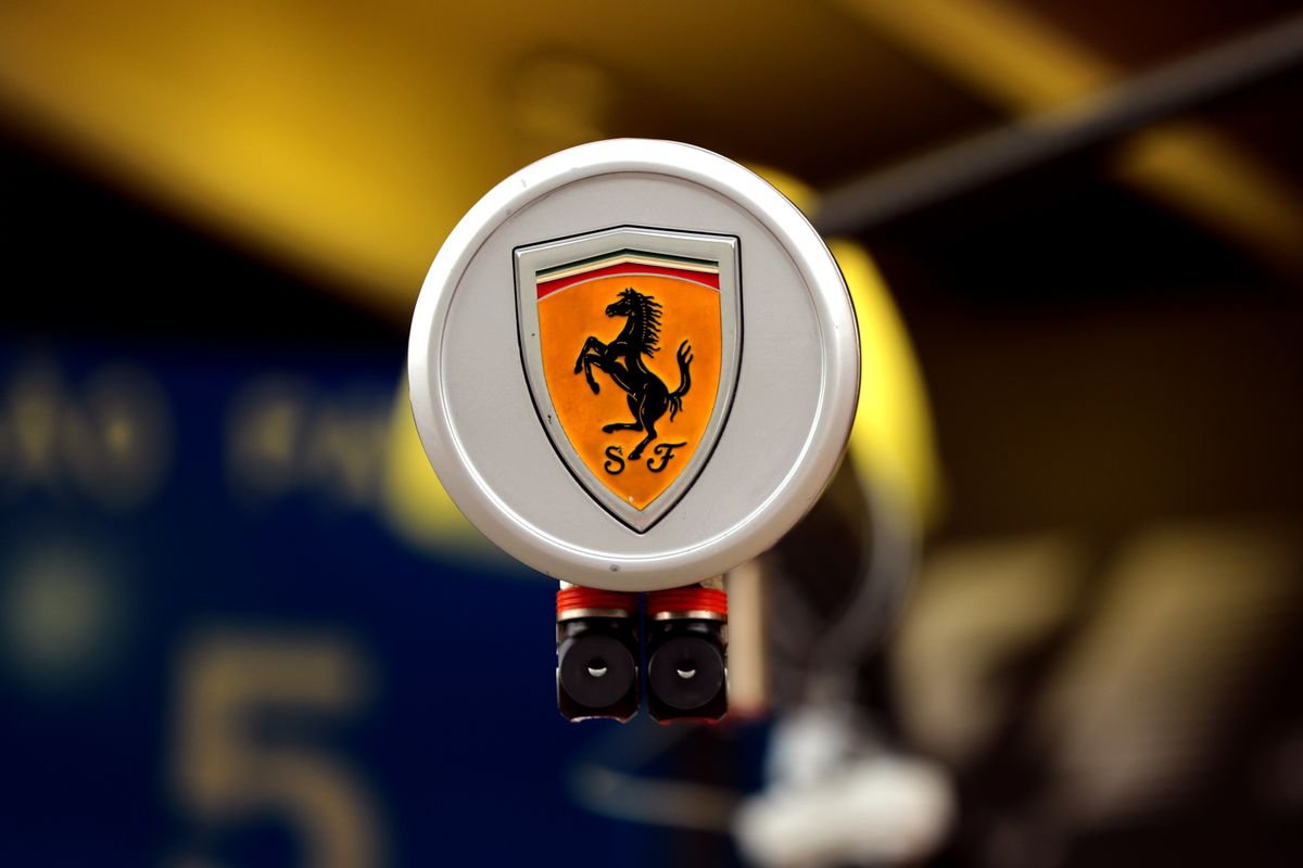 Noul monopost lansat de Ferrari, după cel mai slab sezon din ultimii 40 de ani: „Ne-am inspirat din istoria noastră”