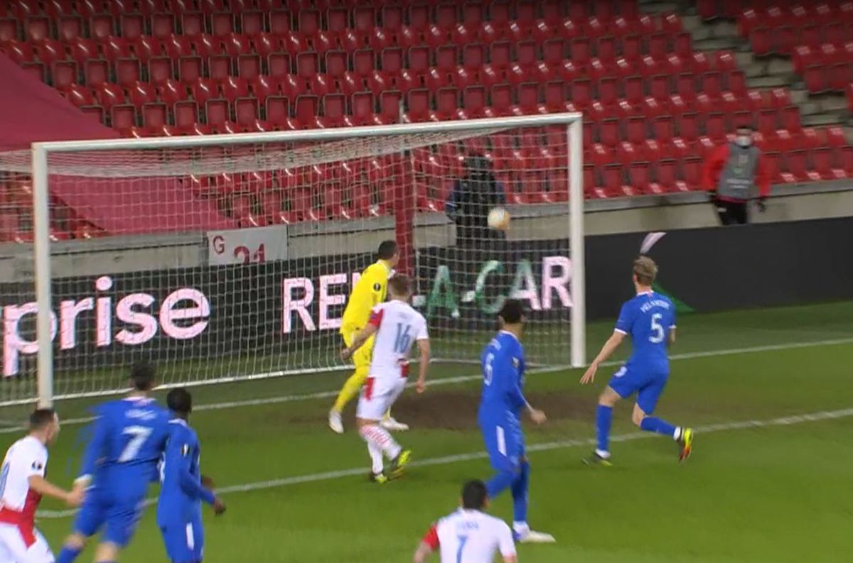 Nicolae Stanciu, gol superb în Slavia Praga - Rangers