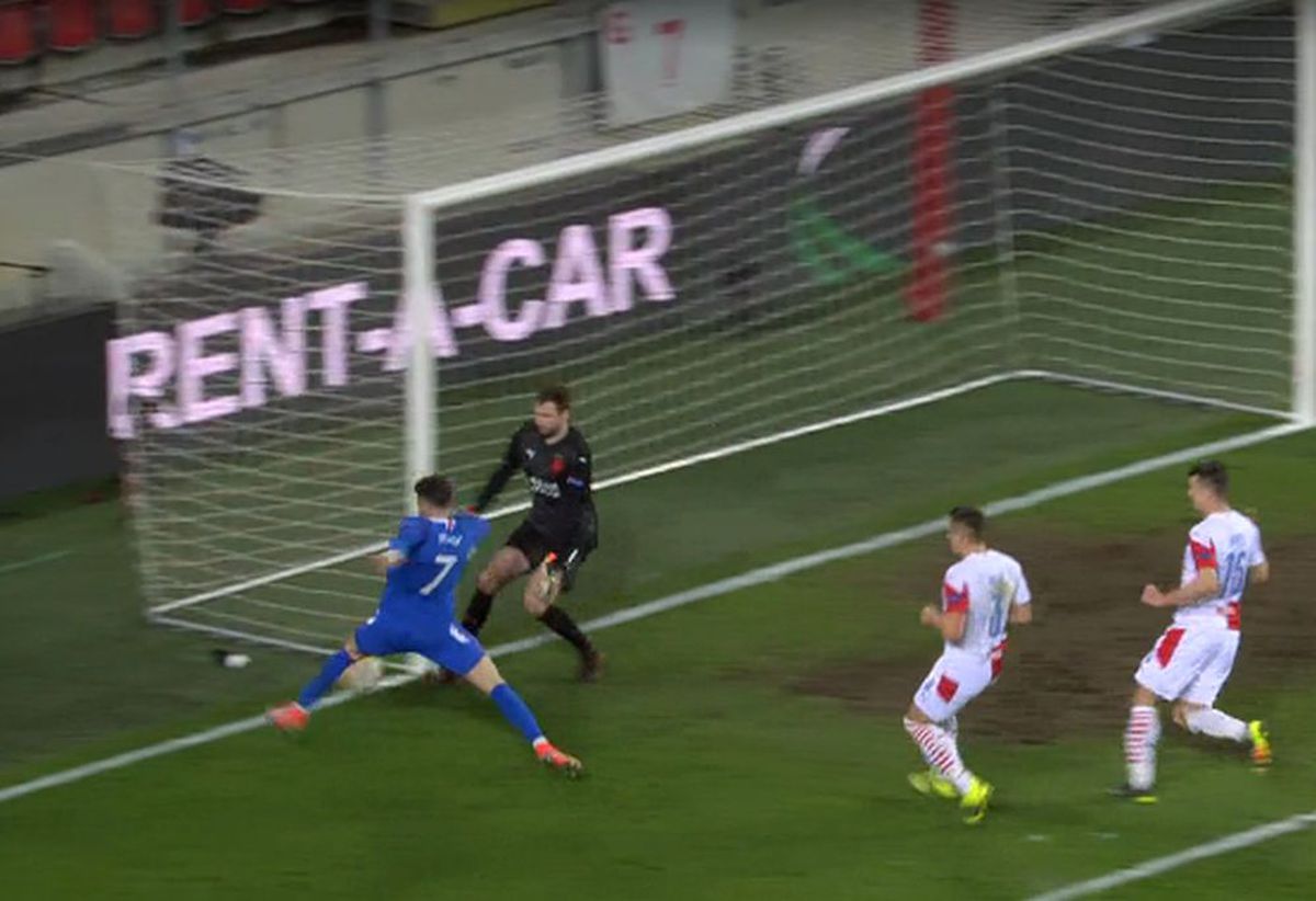 Ianis Hagi, pasă de gol în Rangers - Slavia / FOTO: Captură TV @Telekom Sport