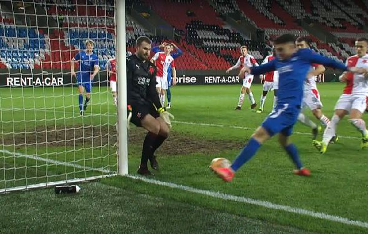 Ianis Hagi, pasă de gol în Rangers - Slavia / FOTO: Captură TV @Telekom Sport