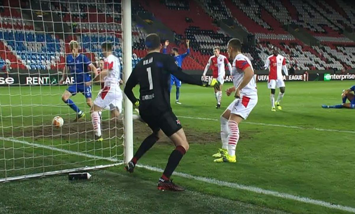 Ianis Hagi, pasă de gol în Rangers - Slavia / FOTO: Captură TV @Telekom Sport