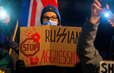 Putin, rușii și războiul din noi înșine » De ce nu e o soluție să faci criminal un popor întreg