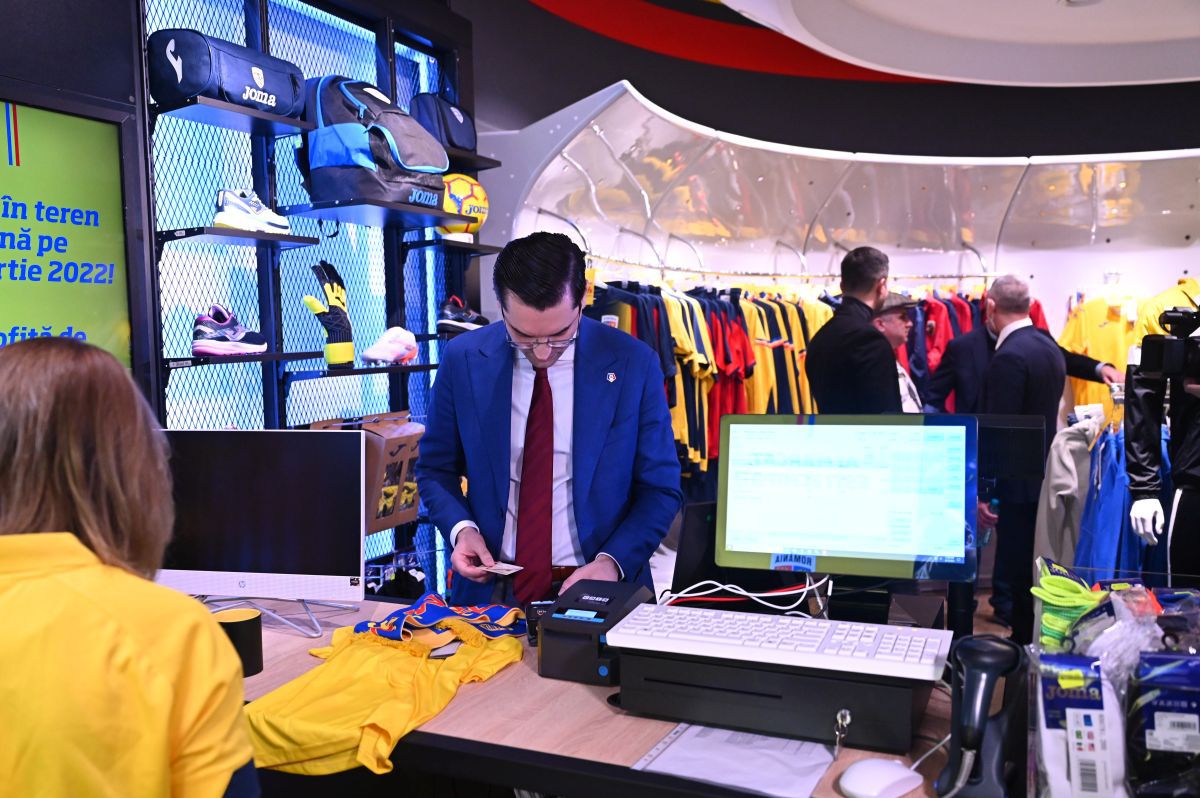 Burleanu a explicat, la evenimentul de lansare al magazinului oficial al echipei naționale, cum se implică FRF în sprijinul refugiaților: „Am creat un fond financiar”