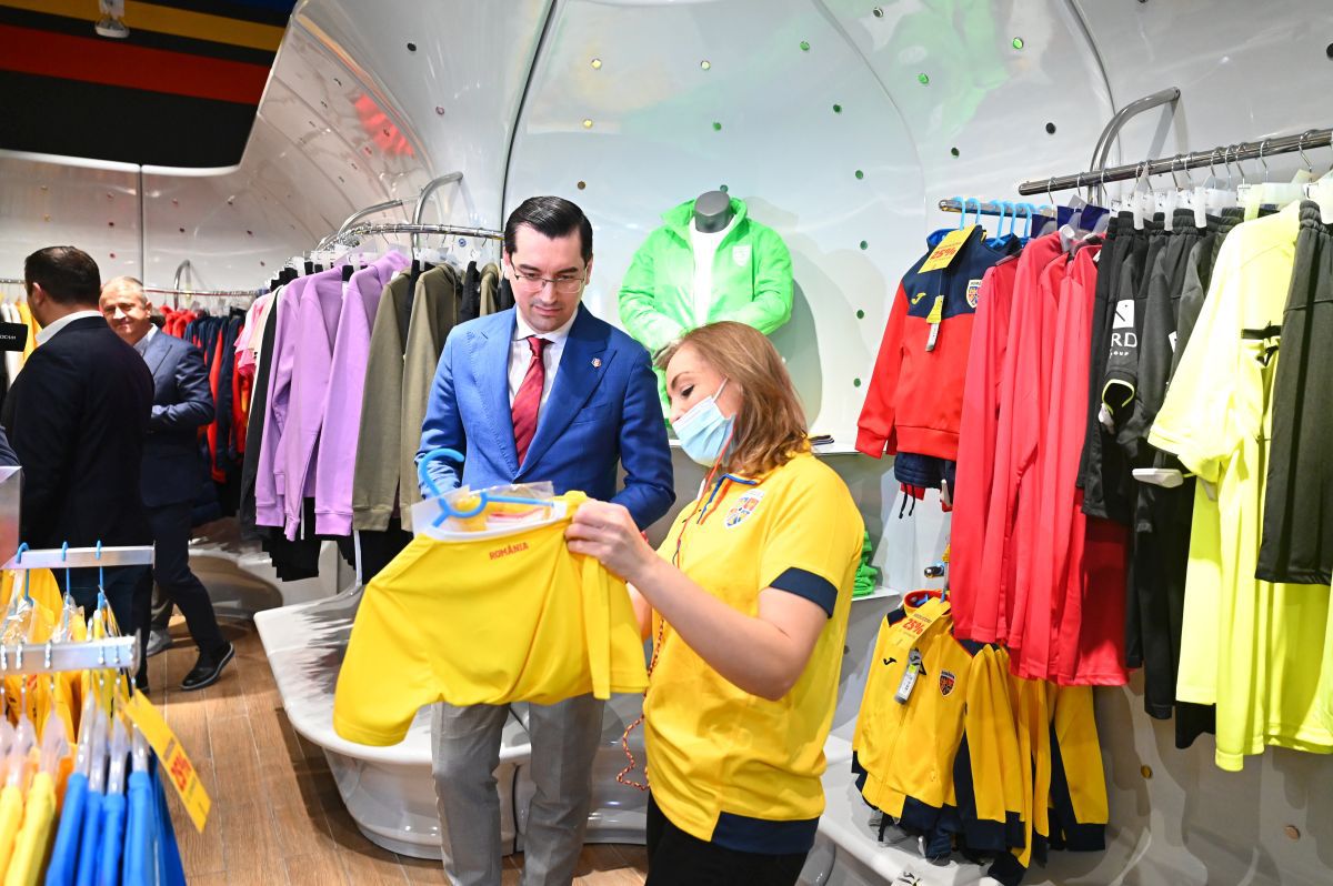 La 6 săptămâni după ce a devenit selecționer, Iordănescu admite public: „Nu mă așteptam să fie așa. Mă încearcă sentimentul de insuficiență”