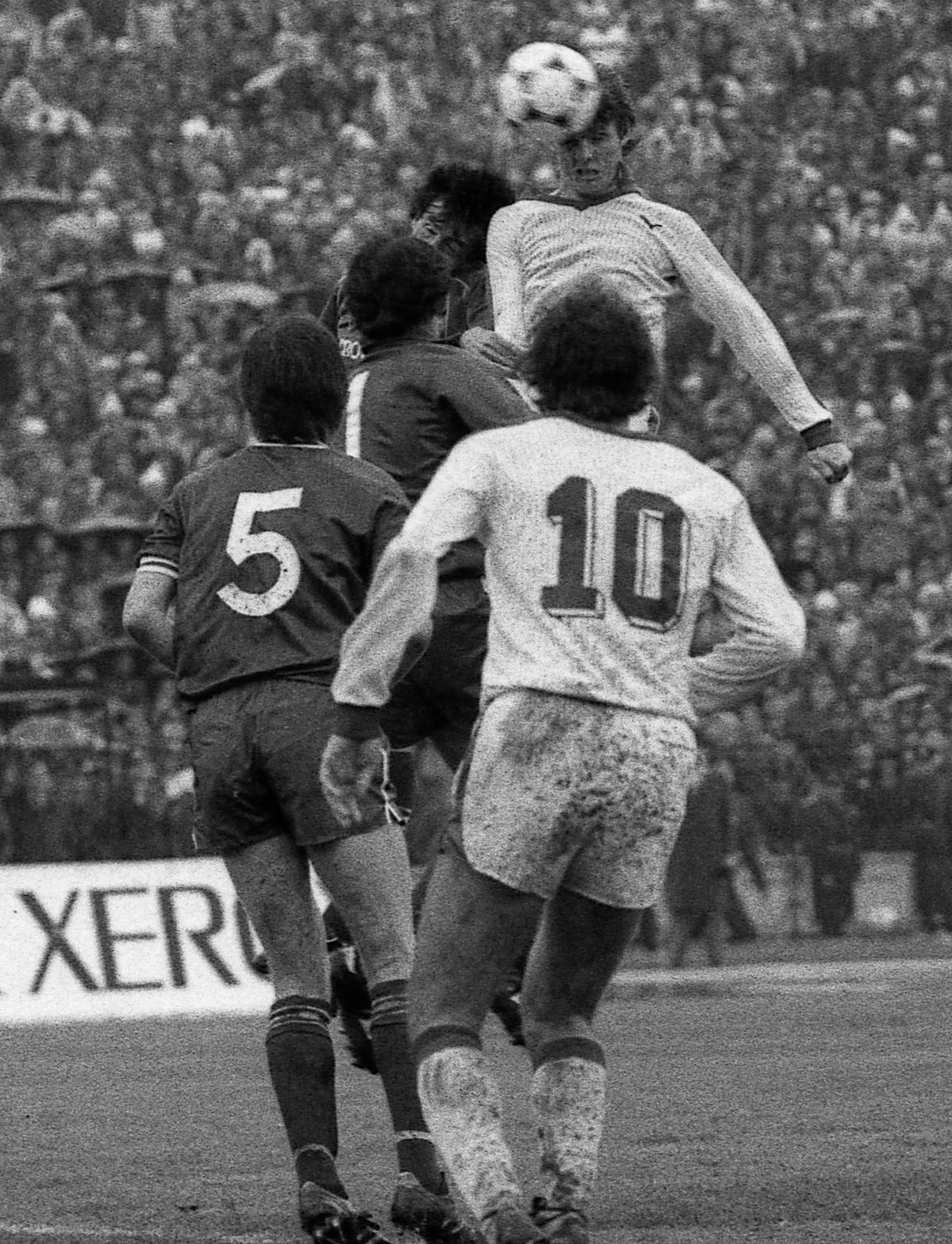 18 ani de la decesul prematur al lui Nelu „Babadag” » Stănescu, dinamovistul care a eliminat coloșii Inter Milano și Hamburg, dar a pierdut duelul cu moartea la doar 46 de ani