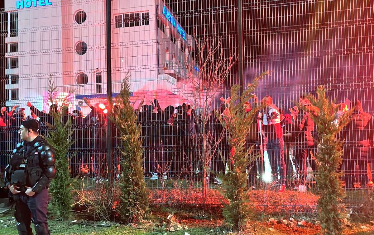 Ultrașii Rapidului au refuzat să intre pe stadion la meciul cu Farul