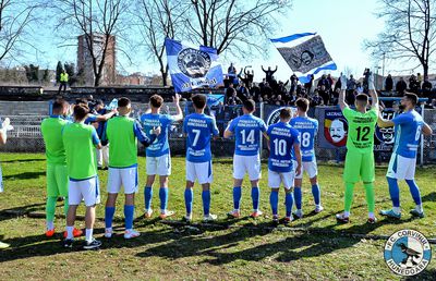 Corvinul - CFR Cluj se dispută în nocturnă, la Hunedoara