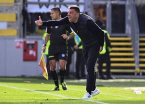 Antrenorul din Serie A al românilor Burnete și Borbei a fost DEMIS după ce a lovit un adversar cu capul în gură!