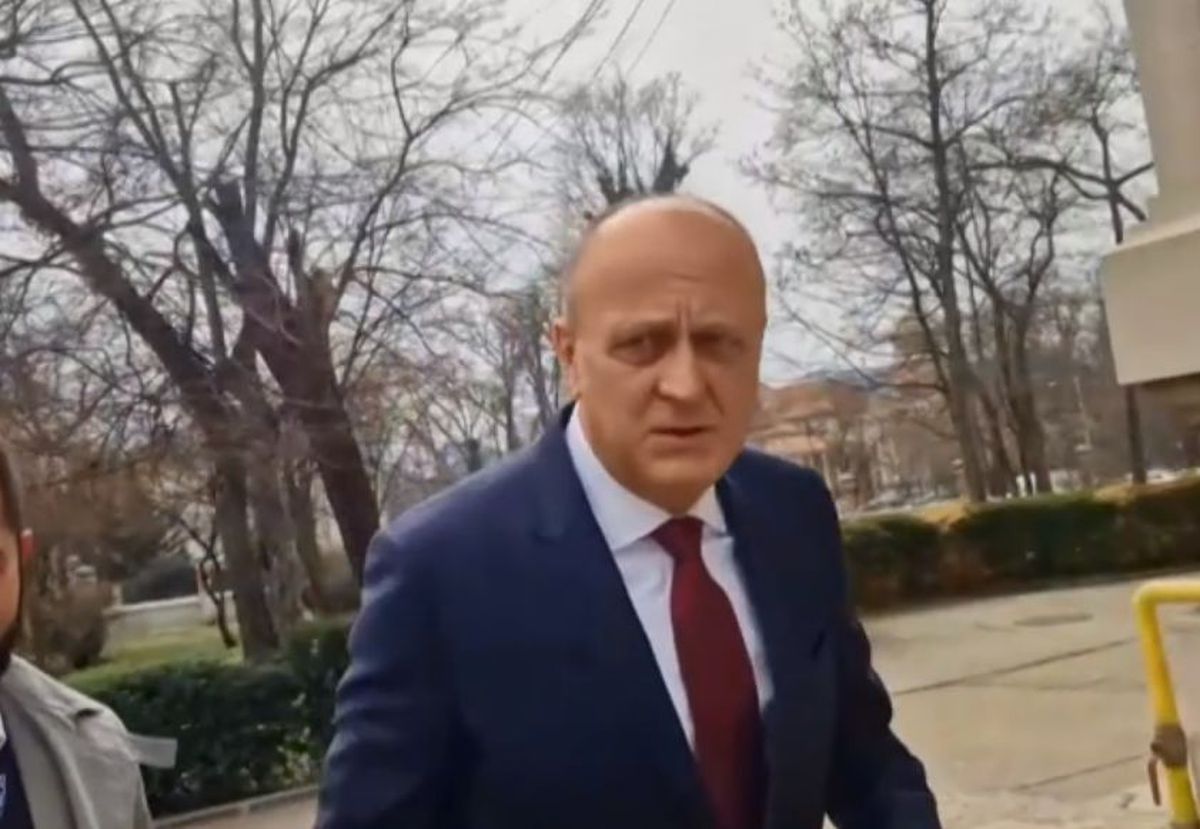 Se pregătește de alegeri? Dan Șucu, apariție surpriză la sediul unui partid + Ce a spus la ieșire