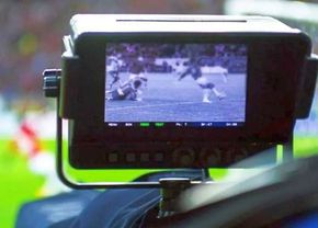 Cine transmite la TV Basaksehir - Universitatea Craiova