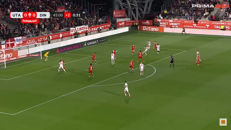 Golul lui Cătălin Cîrjan din UTA Arad - Dinamo, foto: captură Prima Sport