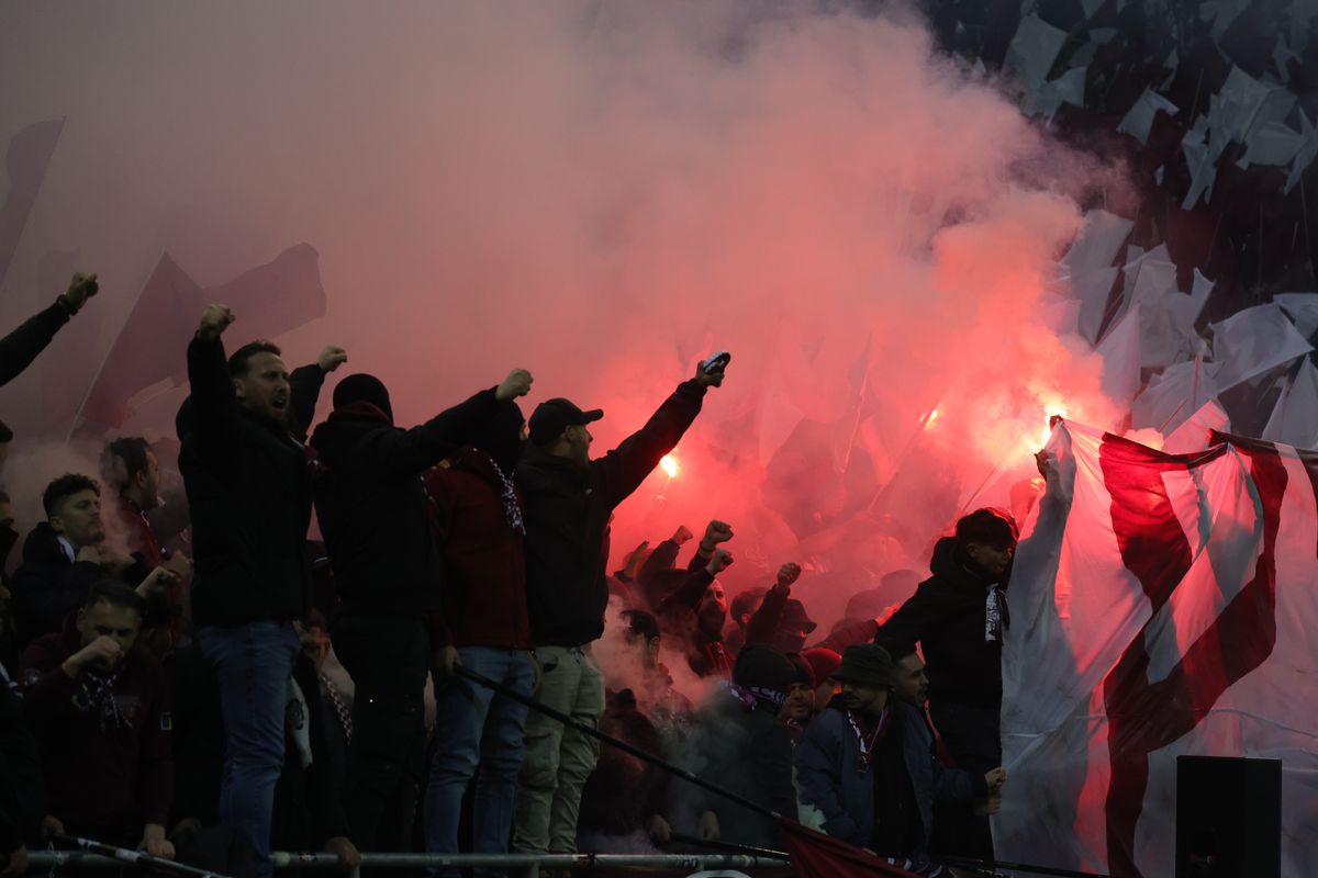 Rapid, torțe la meciul cu FCSB