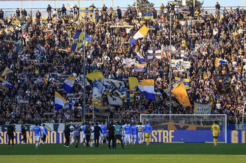 FOTO Măsuri excepționale la Parma - Napoli: „Cine n-are bilet nu intră în oraș!”