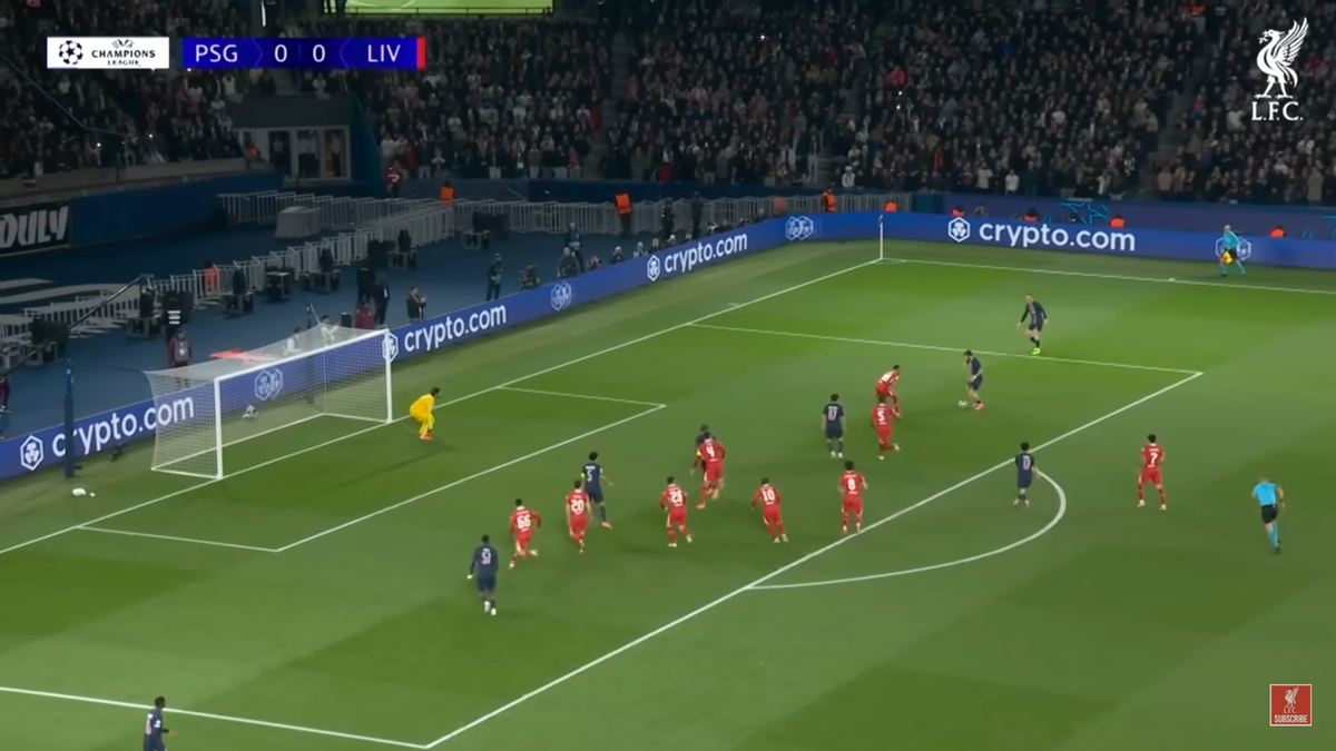 Golul anulat al lui Kvaratskhelia în PSG - Liverpool