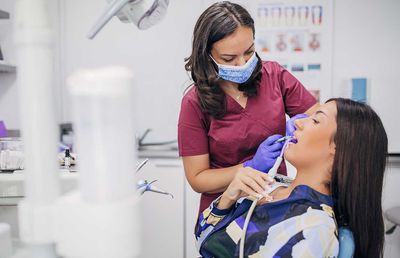 Cum îți poți identifica infecțiile din organism prin examinarea danturii